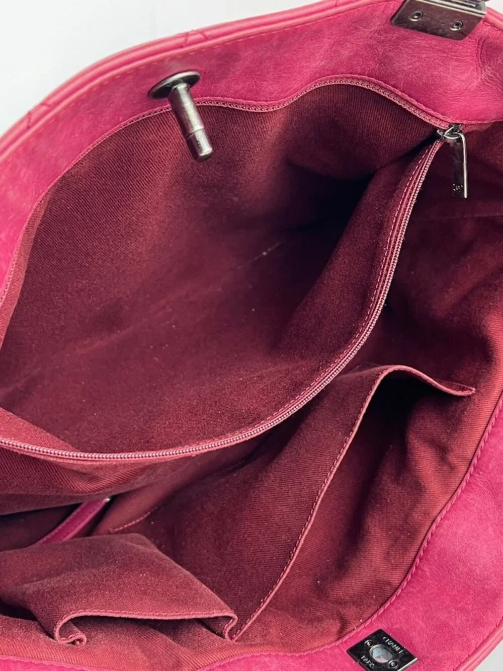 Chanel Shopping in Chains Quilted Leather Burgundy Tote Bag - Picture 6 of 16